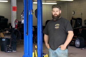 Auto teacher Dan Baker
