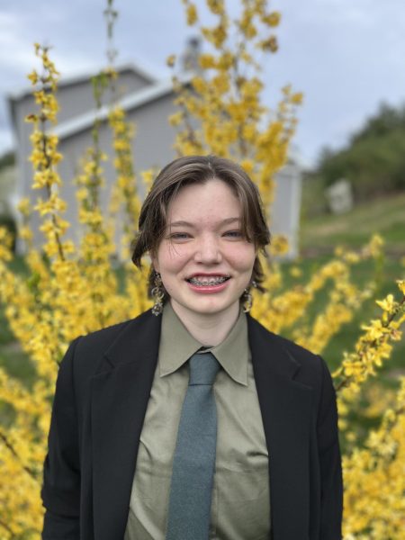 Photo of Hannah Parry